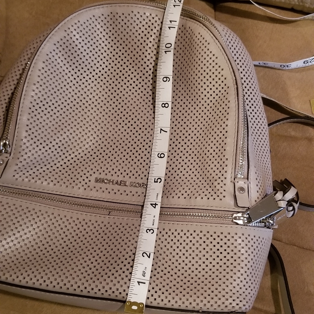 Michael Kors Rhea backpack - Picture 4 of 14